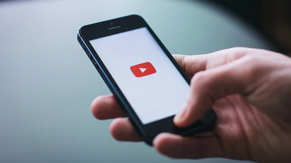 Bug Youtube Octobre 2021 Comment Le Resoudre Breakflip Awe Vous Avez Une Question On A La Reponse