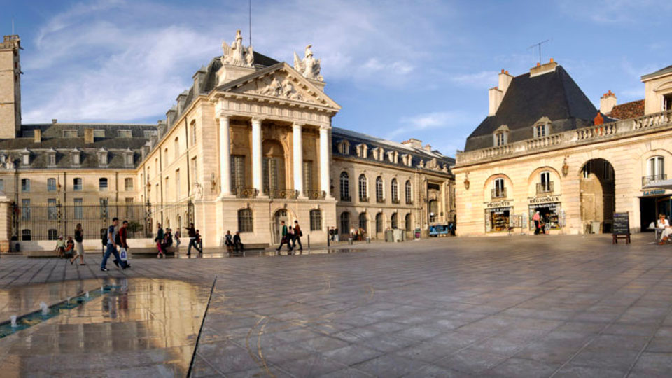 Masque Exterieur / Masque en extérieur : il ne sera bientôt plus nécessaire ... - Le port du masque en extérieur ne sera donc plus obligatoire (à partir de jeudi) sauf en certaines circonstances.